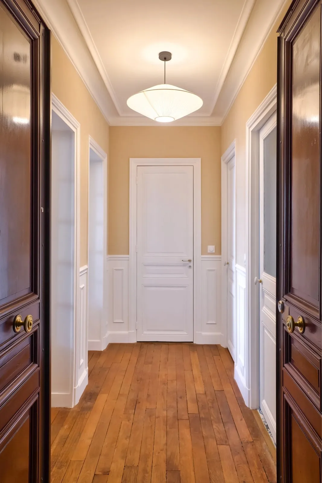 Enfilade de portes anciennes